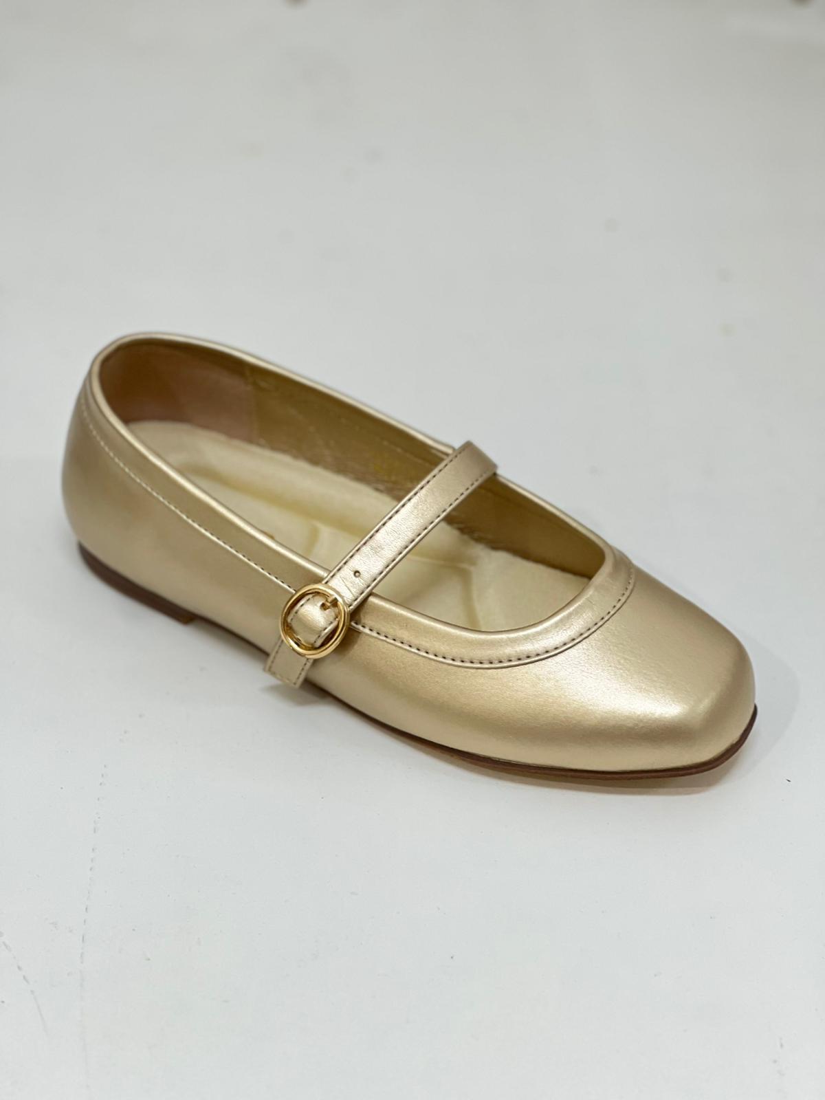 FLAT نسائي