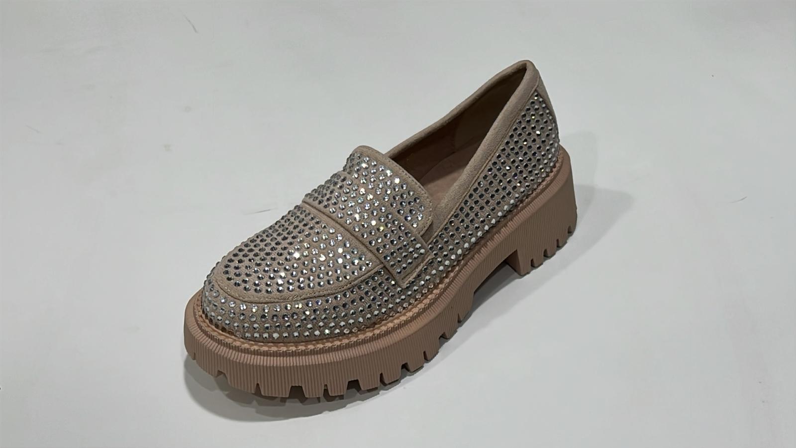 FLAT نسائي