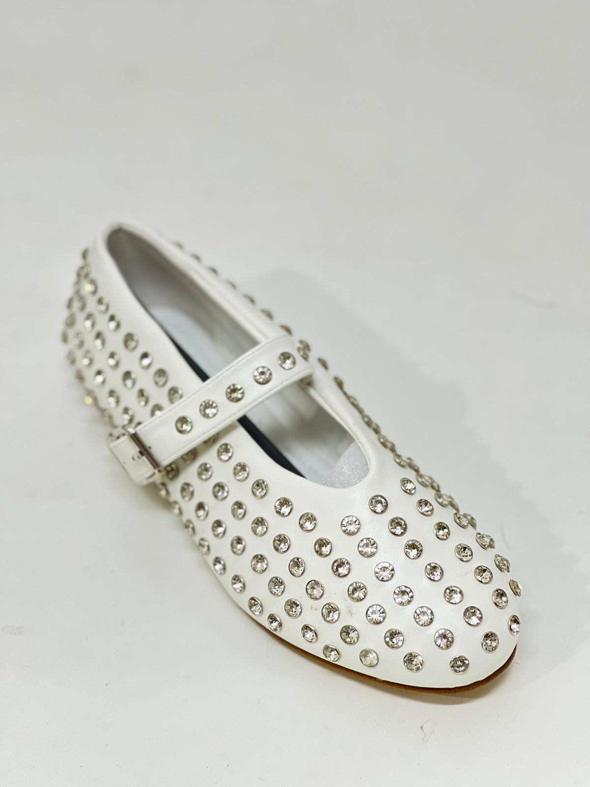 FLAT نسائي